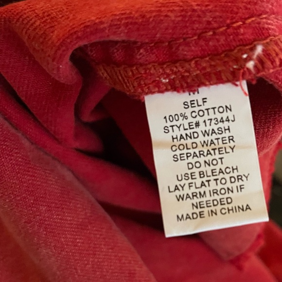 Blue B Collection Women’s Red Studded Frayed Hem Crop Denim Jacket Size M - Picture 4 of 4